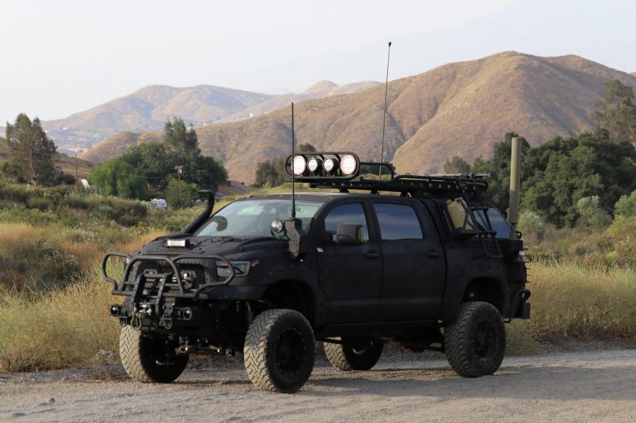  Toyota Tundra CrewMax 4x4 Zombie Apocalypse 2013 года  (фото 63 из 461)